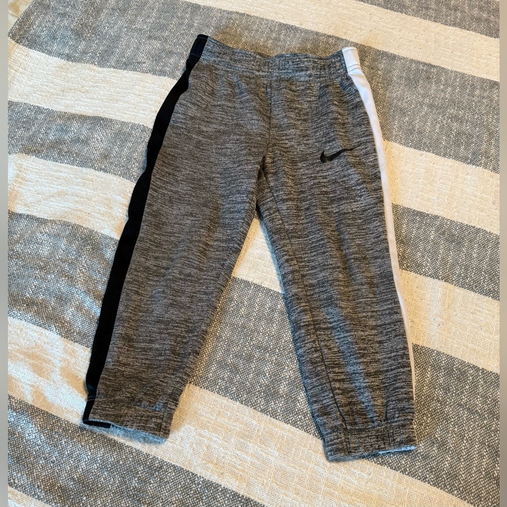 Boys NIKE SZ 5/S Sweatpants Gray with Black and White Stripe down Legs